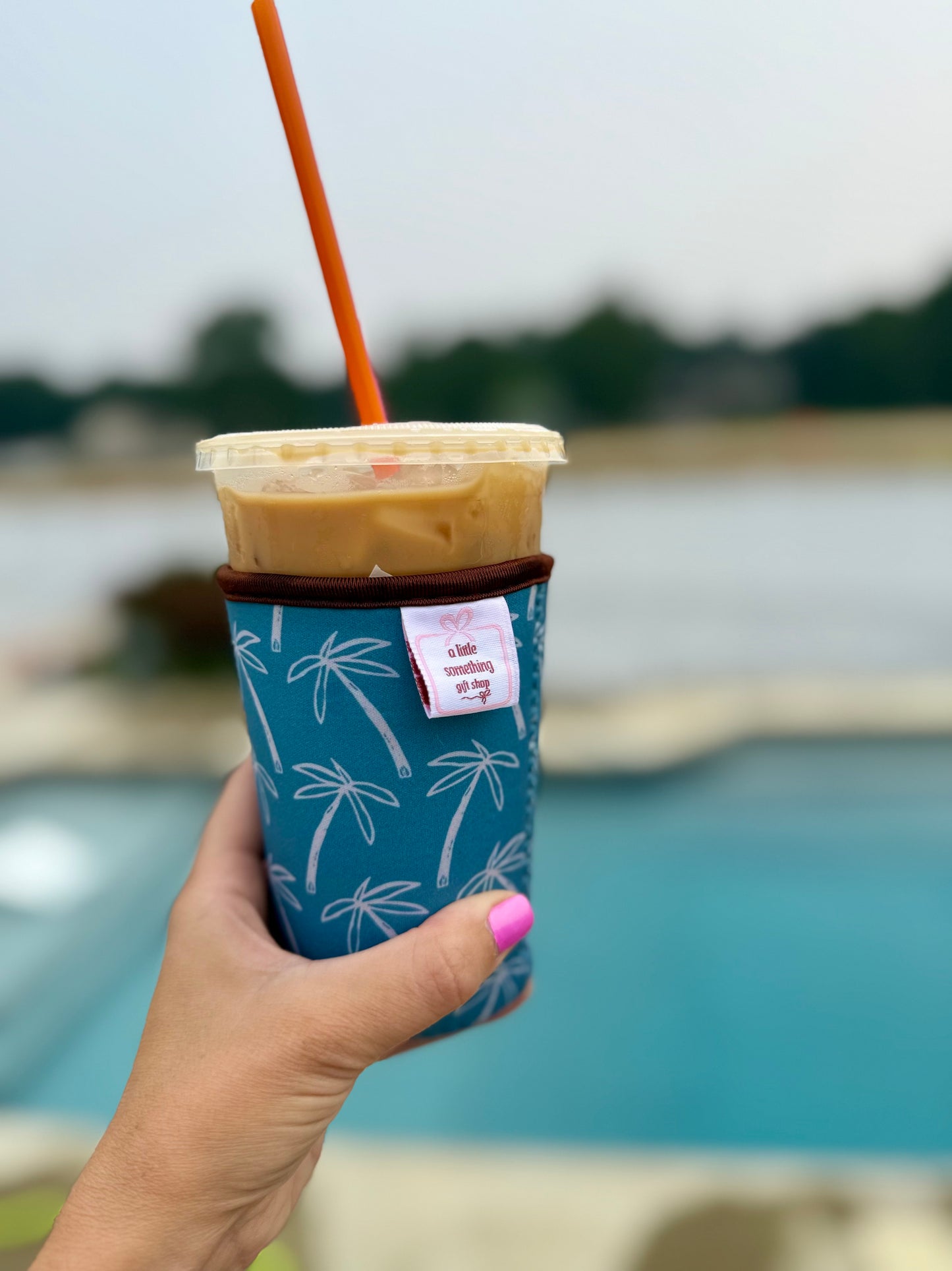 Green Palm Trees Coffee Sleeve β Medium (22β24 oz) π΄π