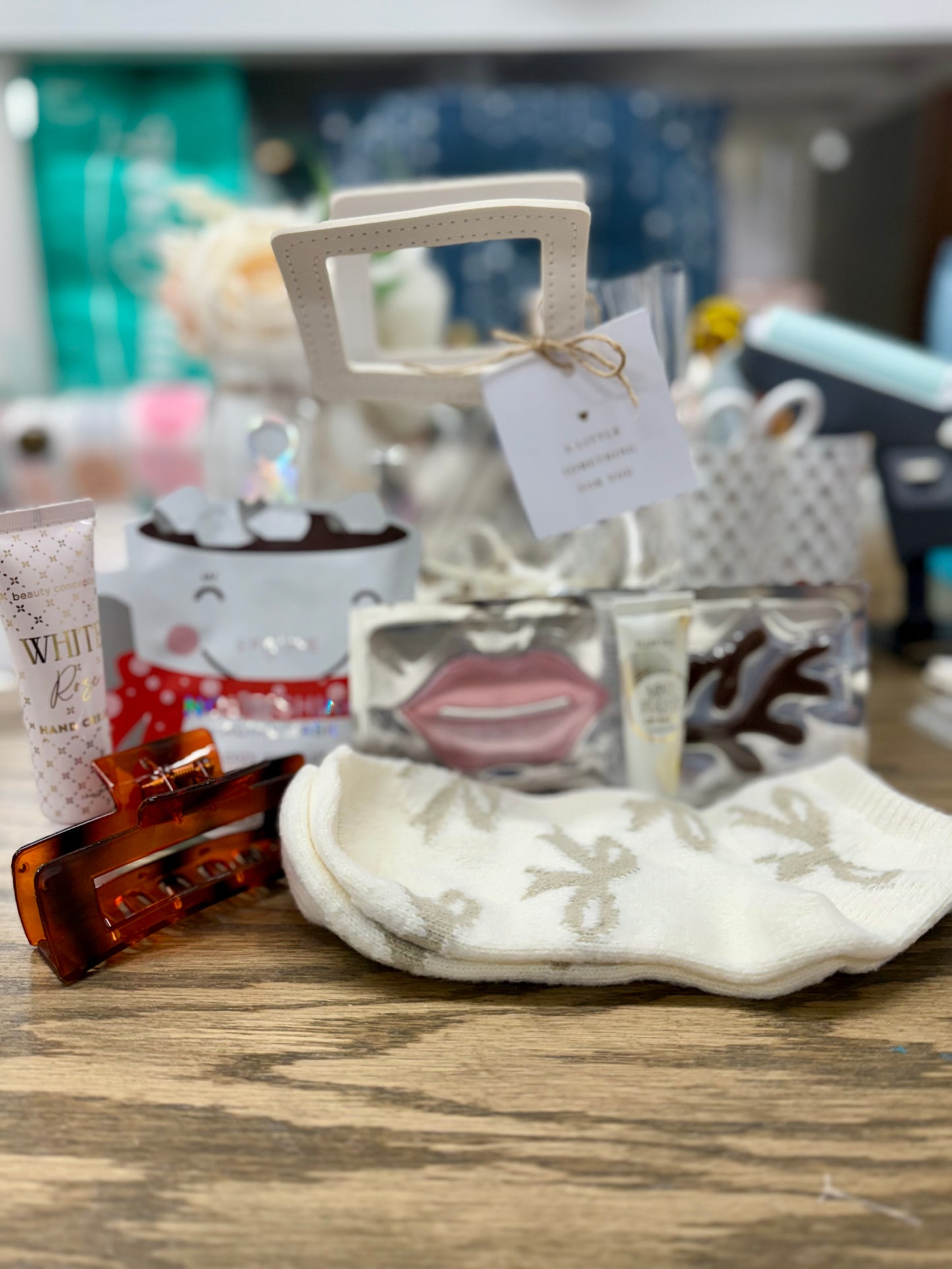 🎄 Holiday Pamper Bag – The Ultimate Self-Care Gift